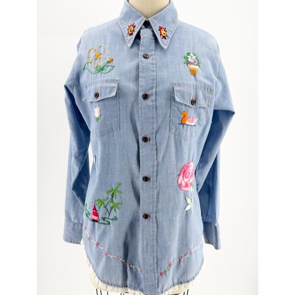 embroidered stitch animals on chambray button down long sleeve shirt M - Picture 1 of 7
